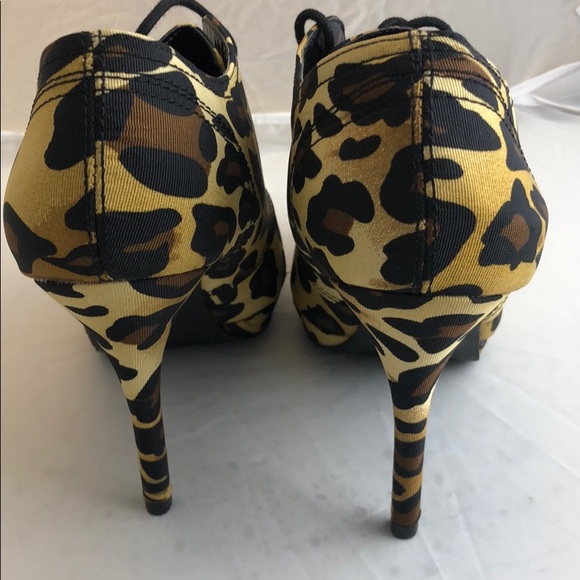 Animal Print Leopard Heels - Picture 5 of 6